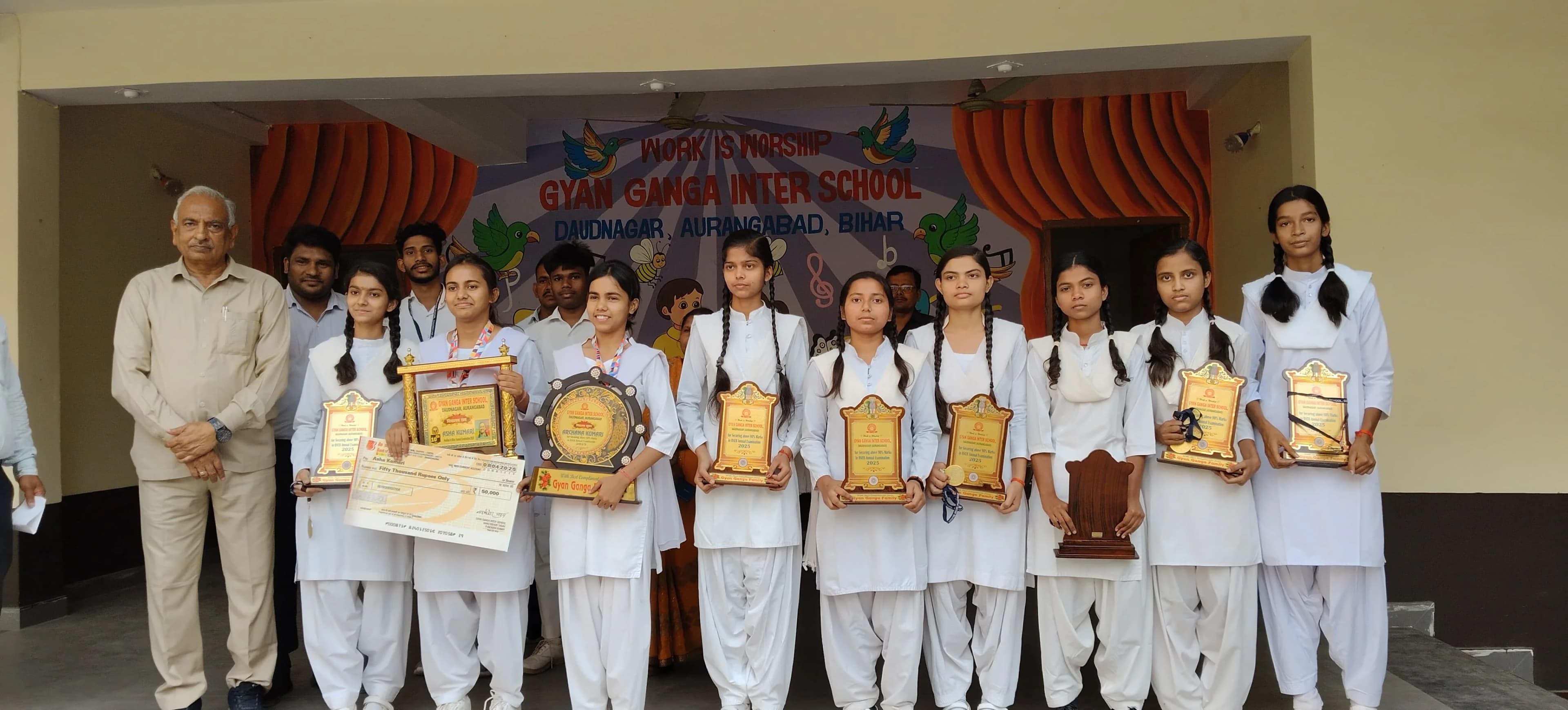 Senior Secondary Valedictory & Youth Excellence Distribution